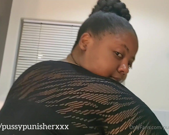 PussyPunisher aka pussypunisherxxx - 01-17-2024 OnlyFans Video - I let her dance for me before punishing her fat ass