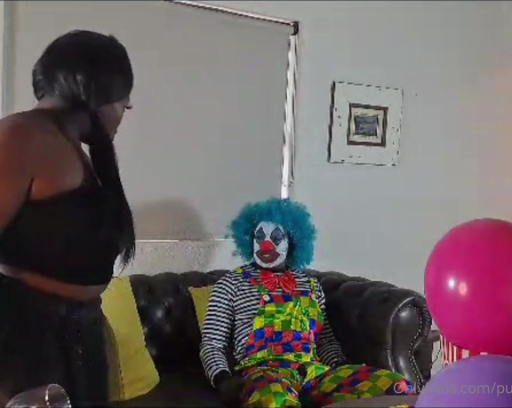 PussyPunisher aka pussypunisherxxx - 07-12-2023 OnlyFans Video - Crazy clown fucks darkberry_premium