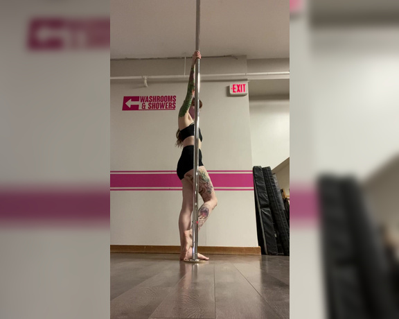 GoAskAlex aka goaskalex - 10-06-2020 OnlyFans Video - Im slowly getting better  my pole dance classes have been really fun This is