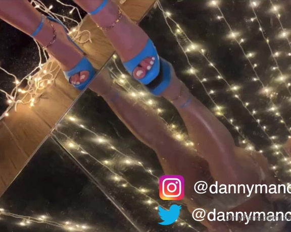 Danny Mancini aka dannymancinixxx - 07-25-2023 OnlyFans Video - O único vídeo que deu pra fazer da festa liberal do FDS, depois eles confiscam o