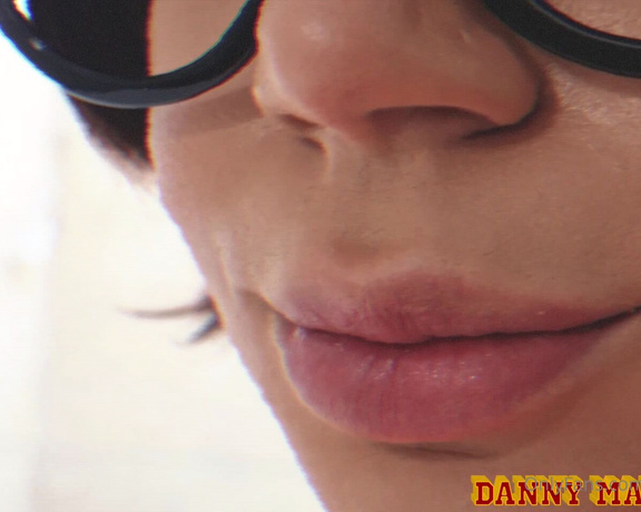 Danny Mancini aka dannymancinixxx - 09-20-2023 OnlyFans Video - ANTES DA VELMA SE AVENTURAR EM BUSCA DO SALSICHA, ELA SE AQUECEU UM POUCO SOZINHA