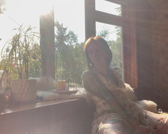 GoAskAlex aka goaskalex - 10-18-2022 OnlyFans Video - The afternoon light here is so perfect _ I could lay in front of this window