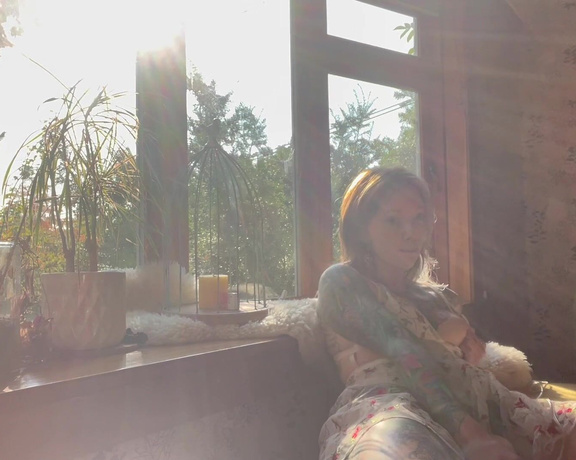 GoAskAlex aka goaskalex - 10-18-2022 OnlyFans Video - The afternoon light here is so perfect _ I could lay in front of this window