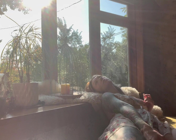 GoAskAlex aka goaskalex - 10-18-2022 OnlyFans Video - The afternoon light here is so perfect _ I could lay in front of this window