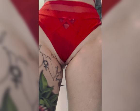 GoAskAlex aka goaskalex - 04-05-2022 OnlyFans Video - My panties were riding right up into my pussy  I thought youd like to see