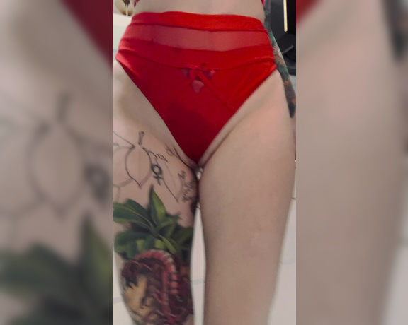 GoAskAlex aka goaskalex - 04-05-2022 OnlyFans Video - My panties were riding right up into my pussy  I thought youd like to see