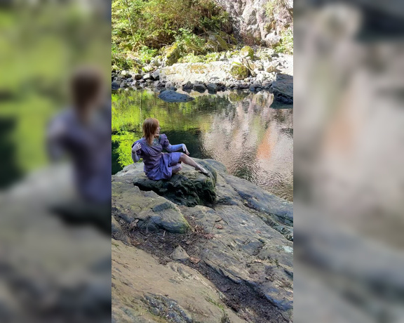 GoAskAlex aka goaskalex - 10-12-2023 OnlyFans Video - Good morning lovely humans I went to the river recently with my friends sirenerouge and ceressinclair_iaxu