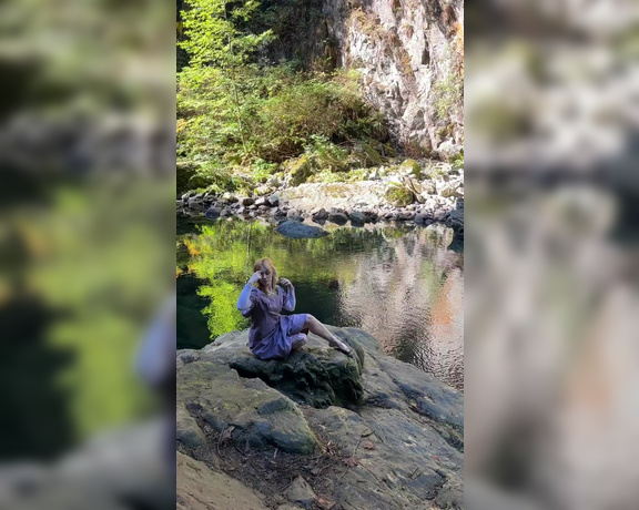 GoAskAlex aka goaskalex - 10-12-2023 OnlyFans Video - Good morning lovely humans I went to the river recently with my friends sirenerouge and ceressinclair_iaxu