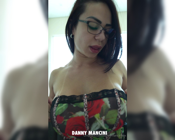 Danny Mancini aka dannymancinixxx - 10-31-2024 OnlyFans Video - O único vídeo que salvou meu vestida com essa roupinha  gostaram The only video that