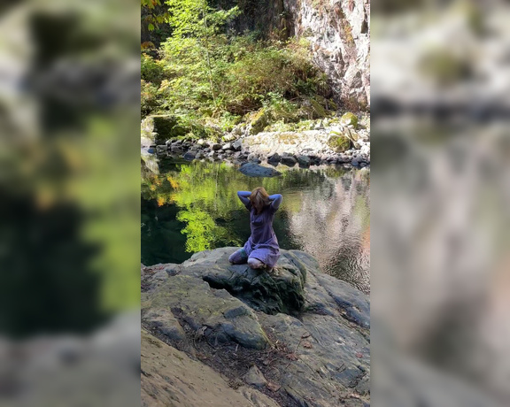 GoAskAlex aka goaskalex - 10-12-2023 OnlyFans Video - Good morning lovely humans I went to the river recently with my friends sirenerouge and ceressinclair_21ek