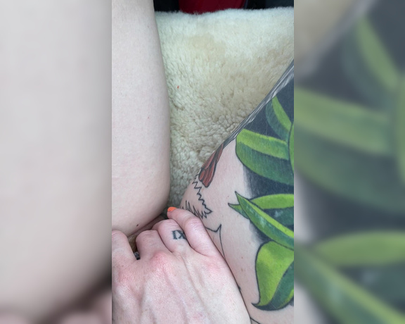 GoAskAlex aka goaskalex - 08-08-2020 OnlyFans Video - I tried to upload this yesterday but the wifi connection was so bad Im in a