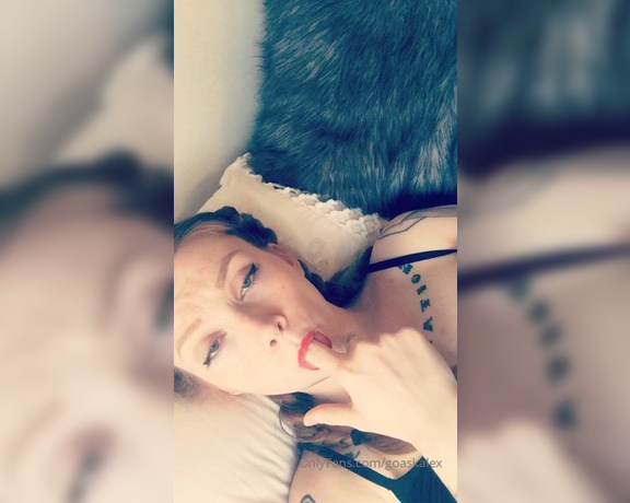 GoAskAlex aka goaskalex - 11-22-2019 OnlyFans Video - Watch very carefully _ this is how I want you to touch my clit