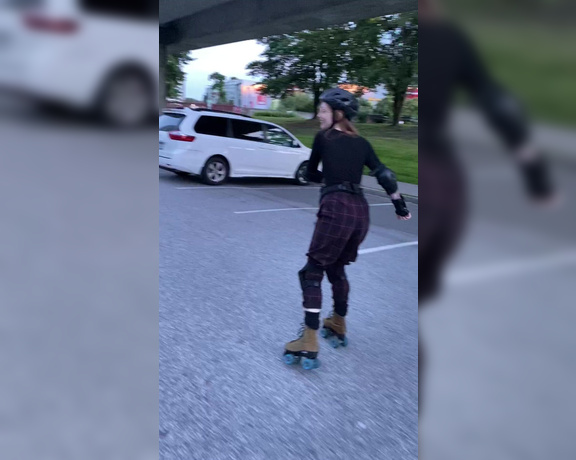 GoAskAlex aka goaskalex - 06-18-2020 OnlyFans Video - I have wanted to get roller skates for a LONG time and I finally borrowed a