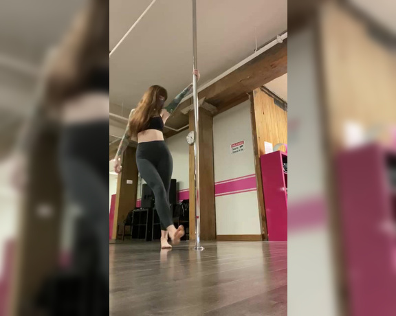 GoAskAlex aka goaskalex - 09-30-2020 OnlyFans Video - My pole dance classes are going so well I just wanted to share an update