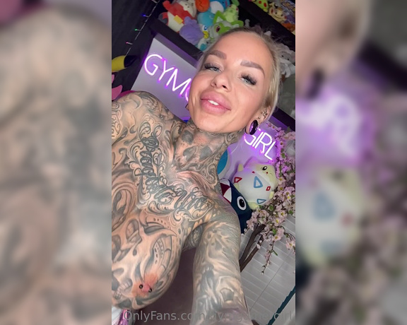 GymGamerGirl aka gymgamergirl - 06-04-2023 OnlyFans Video - Big kiss  for you