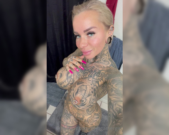 GymGamerGirl aka gymgamergirl - 06-26-2023 OnlyFans Video - Wanna shower with me daddy