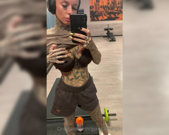 GymGamerGirl aka gymgamergirl - 08-10-2020 OnlyFans Video - I would like to wear nothing in the gym its soooo hot