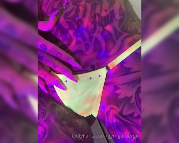 GymGamerGirl aka gymgamergirl - 07-01-2020 OnlyFans Video - Thank you Ben for this awesome neon thong