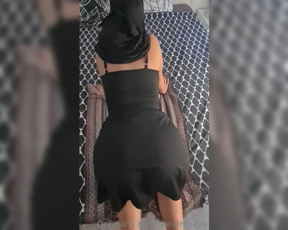 Haram_Inaya aka haram_inaya - 07-17-2023 OnlyFans Video - A teaser of me getting pounded on the rug I dont like when my prayer gets