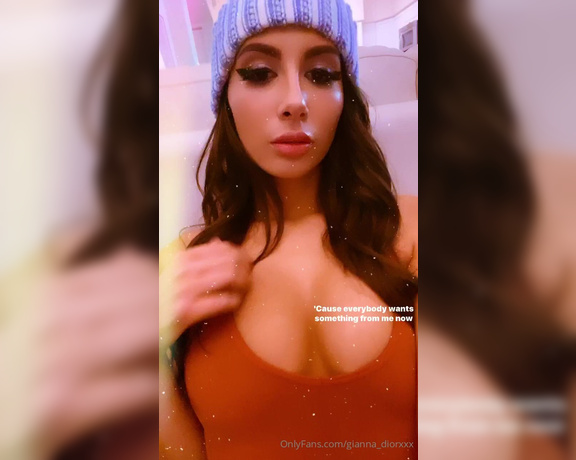 Gianna Dior aka giannadior - 04-24-2020 OnlyFans Video - do you like my beanie