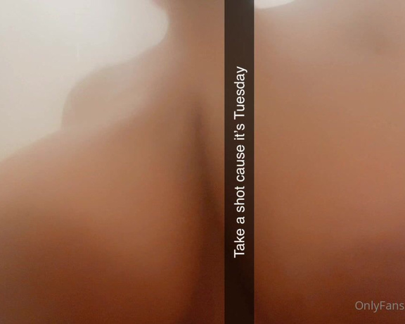 GoldenJans aka goldenjans - 11-24-2021 OnlyFans Video - Happy Tuesday_syej