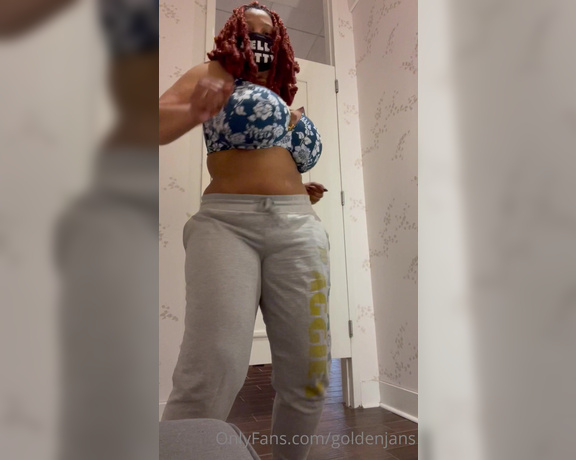 GoldenJans aka goldenjans - 03-23-2022 OnlyFans Video - Happy Tuesday Heres some snippets of me trying on BrasIll bring yall next time_bibg