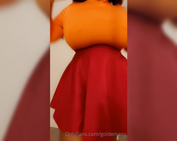 GoldenJans aka goldenjans - 11-01-2021 OnlyFans Video - Velma got a little naughty on Halloween this year