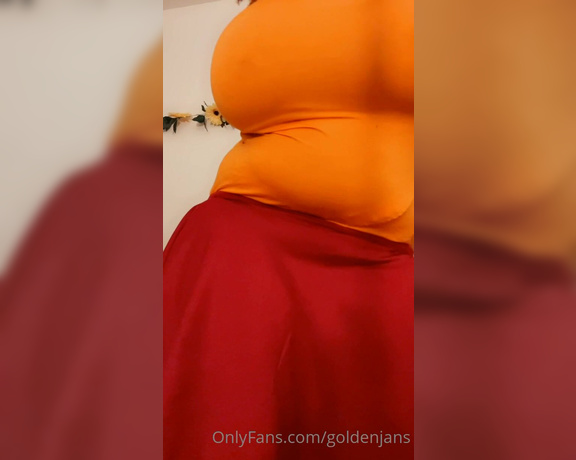 GoldenJans aka goldenjans - 11-01-2021 OnlyFans Video - Velma got a little naughty on Halloween this year