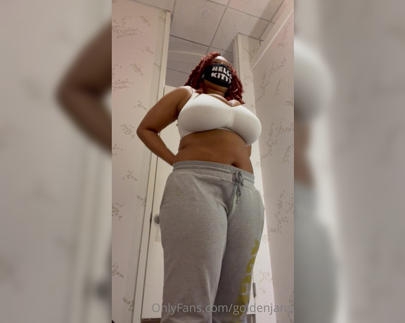 GoldenJans aka goldenjans - 03-23-2022 OnlyFans Video - Happy Tuesday Heres some snippets of me trying on BrasIll bring yall next time