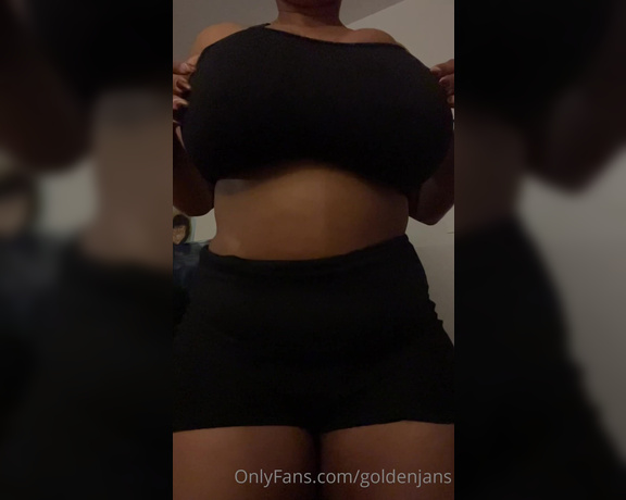 GoldenJans aka goldenjans - 10-04-2022 OnlyFans Video - Happy Tuesday_j0no