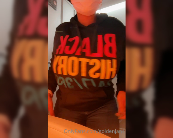 GoldenJans aka goldenjans - 02-08-2023 OnlyFans Video - Mile high Titty drop happy Tuesday