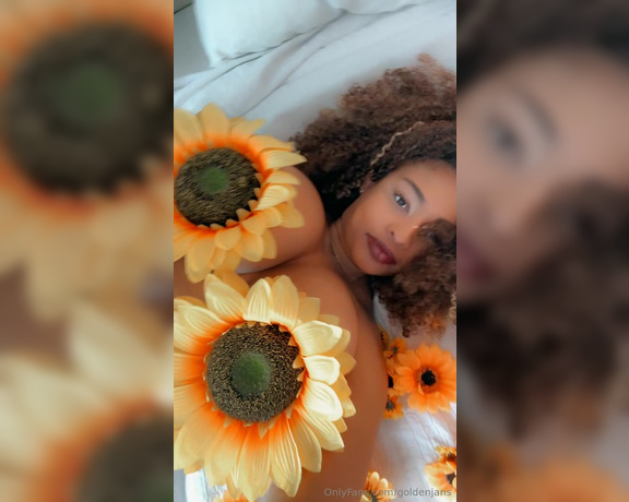 GoldenJans aka goldenjans - 01-13-2024 OnlyFans Video - I made a sunflower bra type thing lol