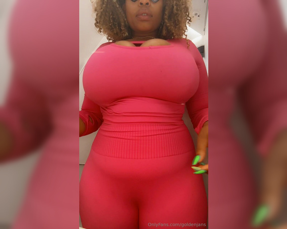 GoldenJans aka goldenjans - 06-11-2024 OnlyFans Video - Titty Tuesday Colombia Edition_42vd