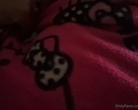 GoldenJans aka goldenjans - 10-22-2024 OnlyFans Video - Wake up its titty Tuesday Titty wellness tonight at 10pm Come stretch and see me play