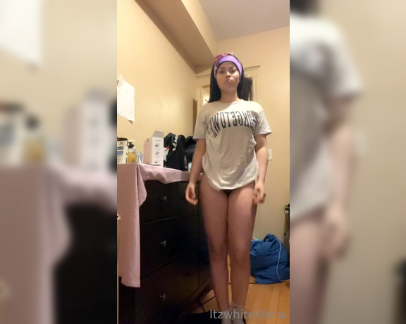 Itz WhiteChina aka itzwhitechina - 11-30-2022 OnlyFans Video - Cum eat me please Im sooo horny can I please sit on your faceee dm meee