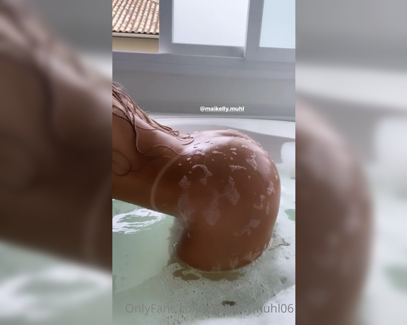 Maikelly Muhl aka maikellymuhl - 01-08-2021 OnlyFans Video - Bom dia_wthp