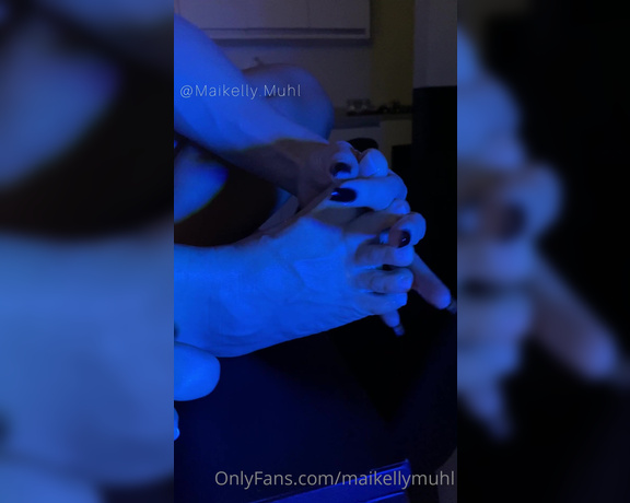 Maikelly Muhl aka maikellymuhl - 07-28-2022 OnlyFans Video - A pedido  vídeo de pés