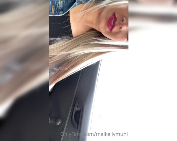 Maikelly Muhl aka maikellymuhl - 08-25-2022 OnlyFans Video - Será que o Uber viu