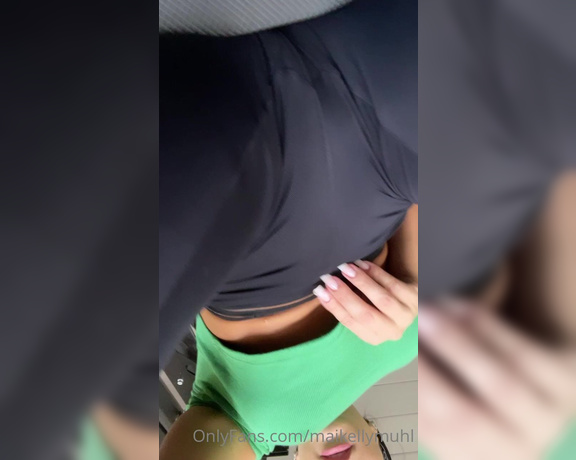 Maikelly Muhl aka maikellymuhl - 11-28-2022 OnlyFans Video - Treino_rpjf