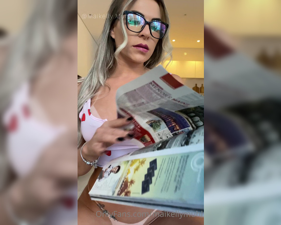 Maikelly Muhl aka maikellymuhl - 11-07-2022 OnlyFans Video - Bom dia  Dia começando com uma boa leitura