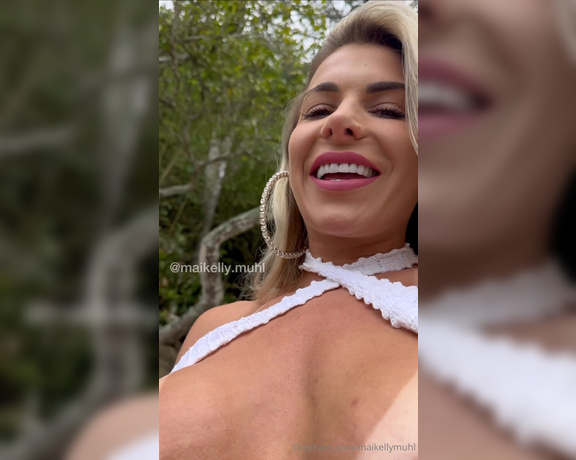 Maikelly Muhl aka maikellymuhl - 12-14-2023 OnlyFans Video - Deu praia_4pzi