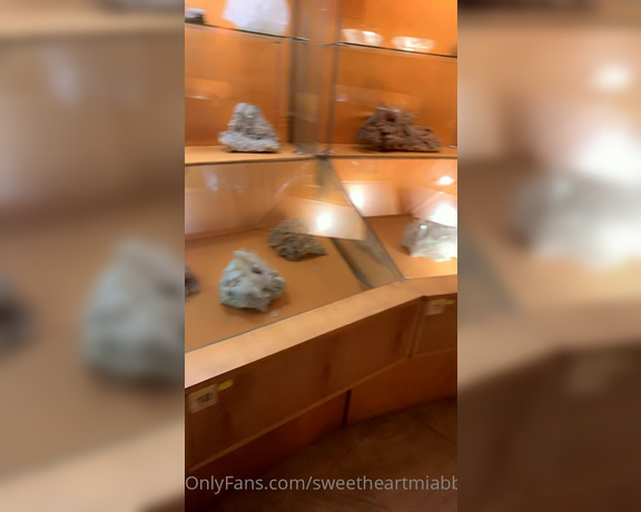 SweetheartMia aka sweetheartmiabbw - 07-17-2021 OnlyFans Video - Museum trip, long walk to Arch of Triumph, went up 145 steps  i was dead