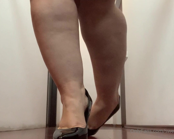 SweetheartMia aka sweetheartmiabbw - 03-17-2021 OnlyFans Video - Heels on wood floor