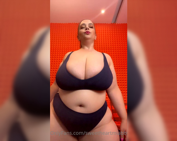 SweetheartMia aka sweetheartmiabbw - 07-15-2022 OnlyFans Video - I just love my boobs in this brasports bra