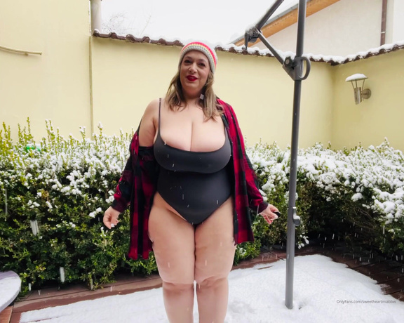 SweetheartMia aka sweetheartmiabbw - 01-31-2023 OnlyFans Video - Let it snow