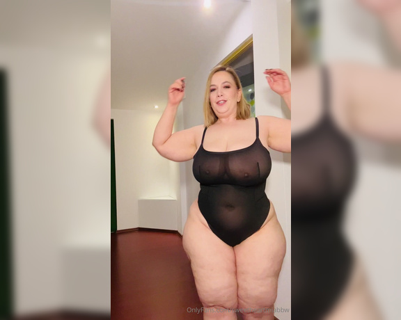 SweetheartMia aka sweetheartmiabbw - 04-19-2024 OnlyFans Video - Happy Friday guys