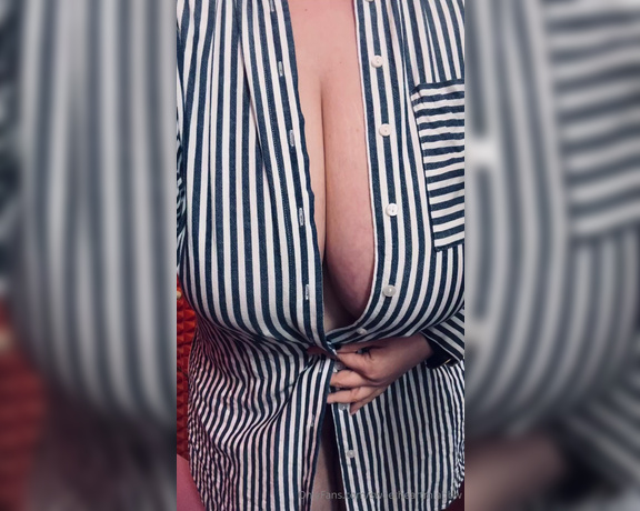 SweetheartMia aka sweetheartmiabbw - 04-04-2024 OnlyFans Video - What would you do if your work crush would come dressed like this at the office