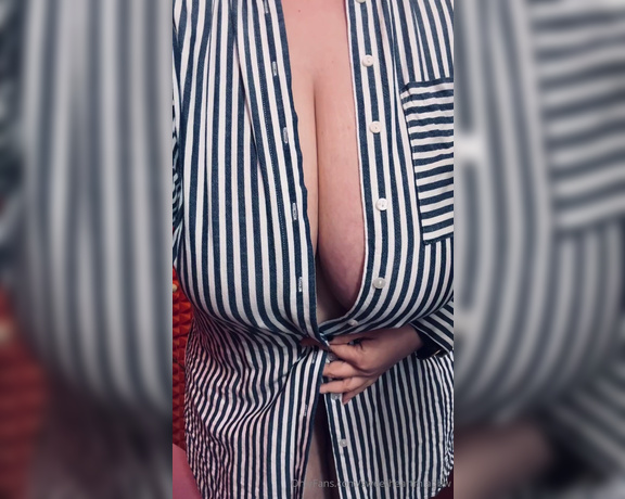 SweetheartMia aka sweetheartmiabbw - 04-04-2024 OnlyFans Video - What would you do if your work crush would come dressed like this at the office