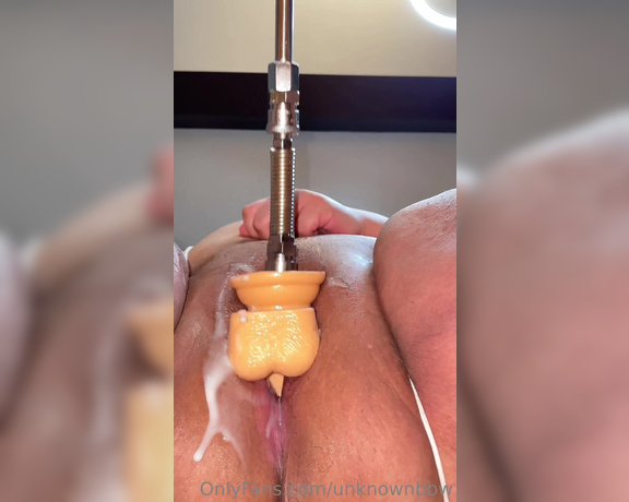 Alexandrathickumss aka alexandrathickumss - 05-19-2023 OnlyFans Video - Up close dildo machine