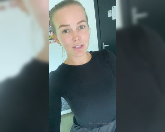 Elle Knox aka elleknox - 02-27-2020 OnlyFans Video - Just a little update about the second account Ive started